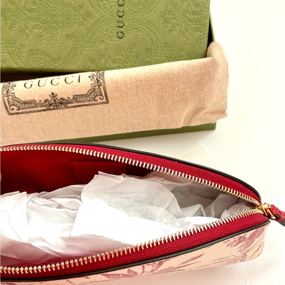 Beautiful New in Box Gucci Flora Herbarium Pouch retail $599 - Picture 5 of 13